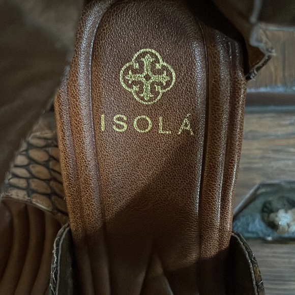 NWOT ISOLA Brown Wood and gold nailhead platform wedge shoes. SZ 7 . - Picture 6 of 6